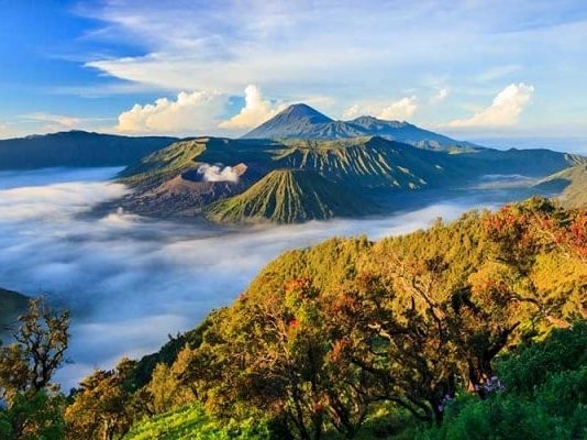 Kinh nghiệm khám phá núi lửa Bromo nổi tiếng Indonesia